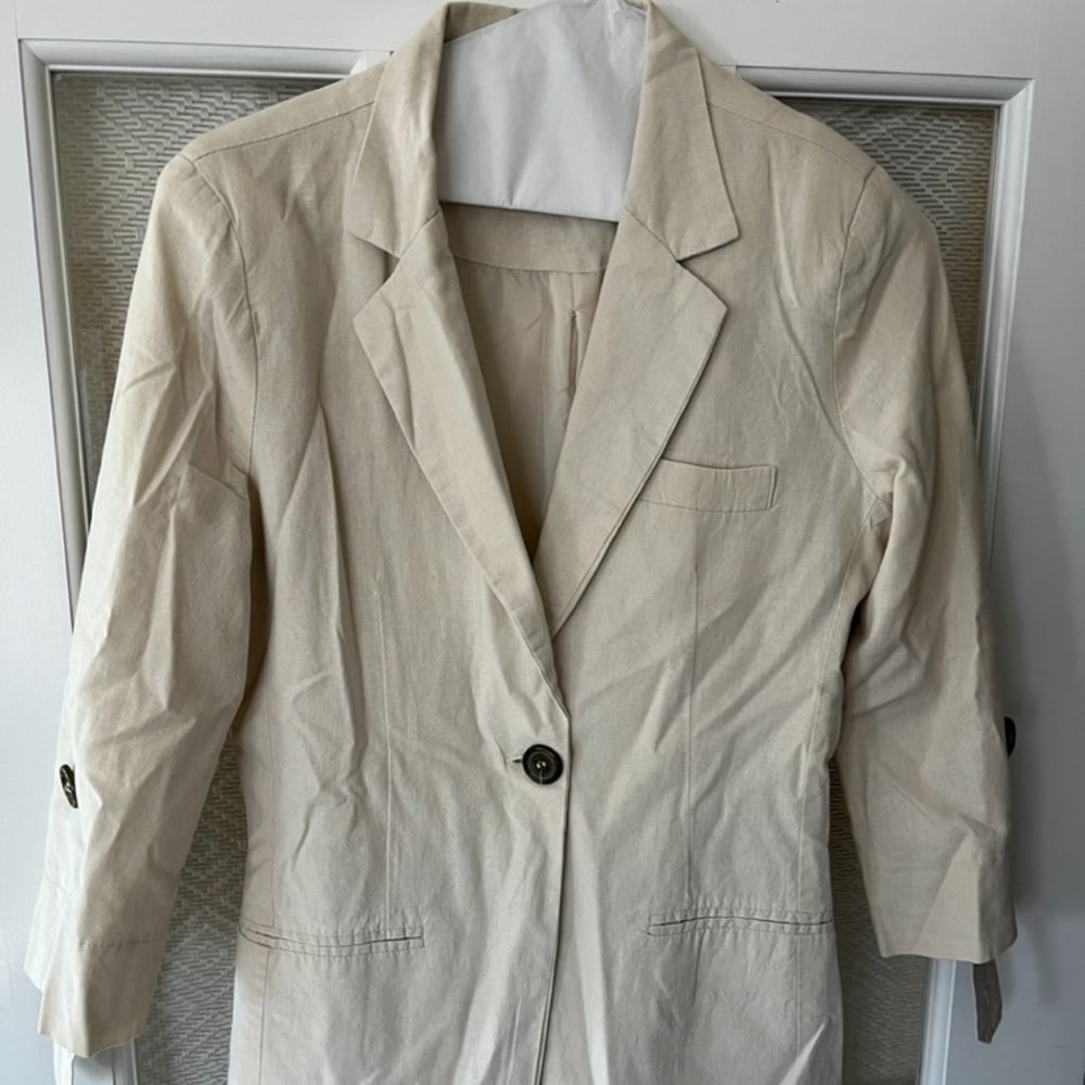 Wet Seal Ivory 3/4 Sleeve Blazer